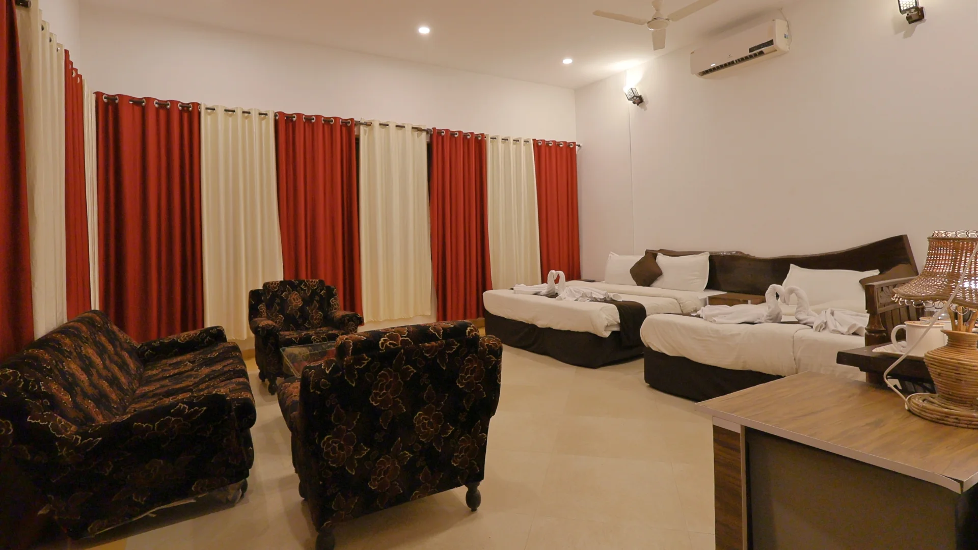 Room Gallery Image