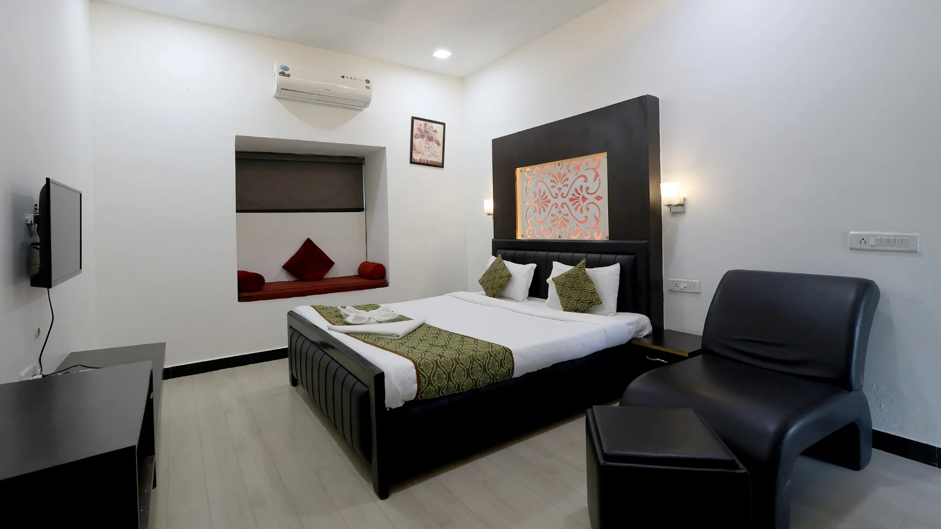 Room Gallery Image