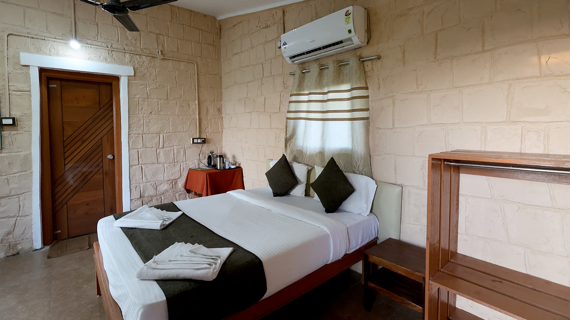 Room Gallery Image