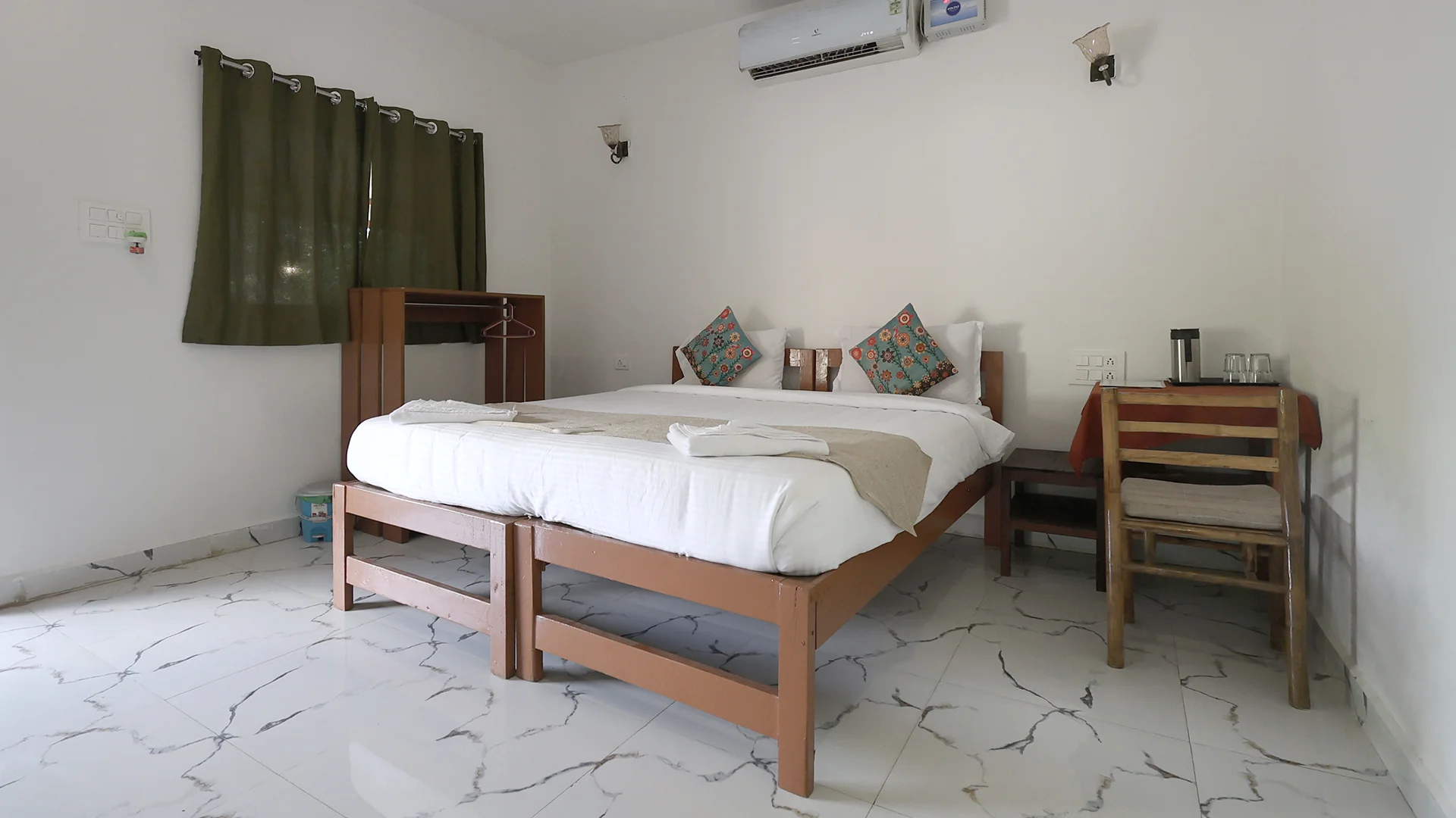 Room Gallery Image