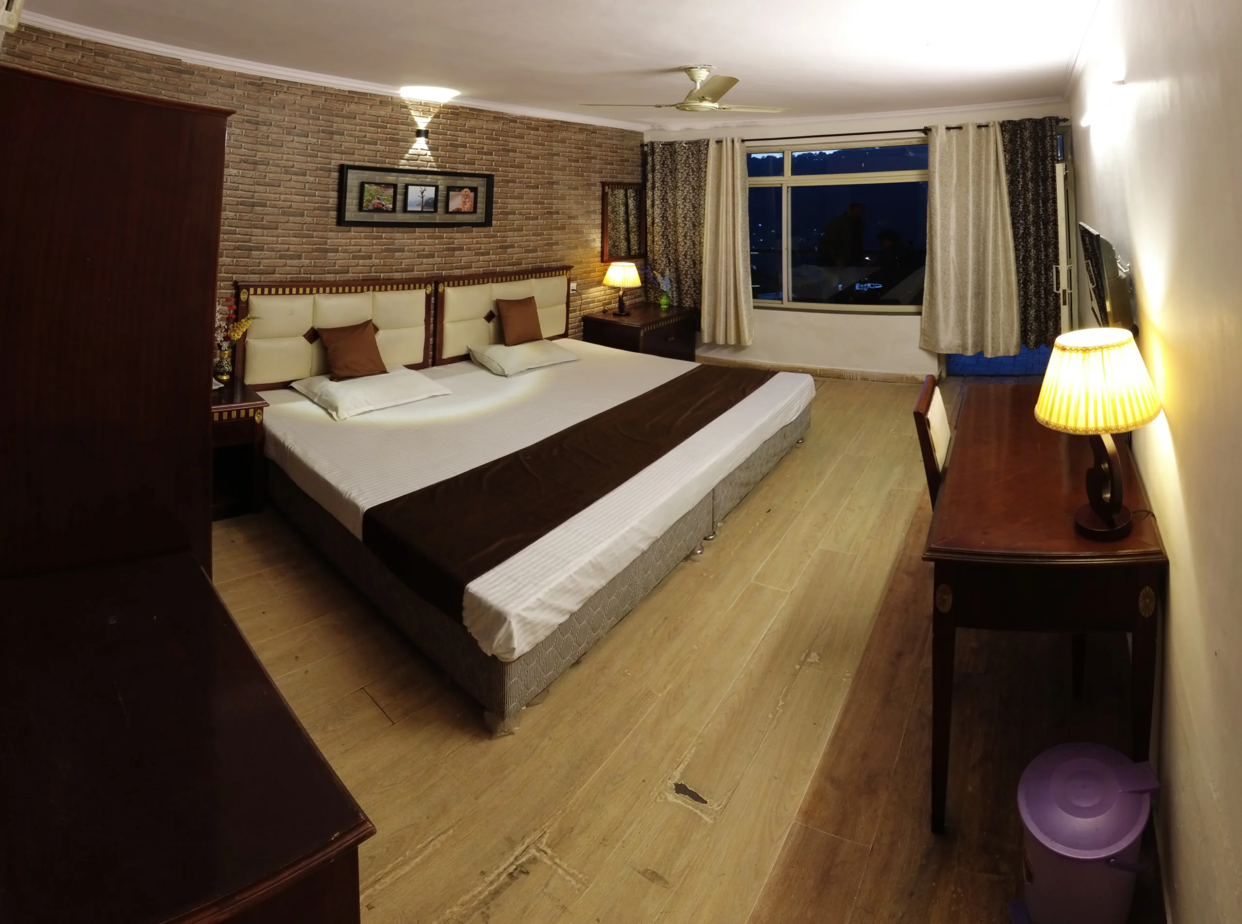 Room Gallery Image